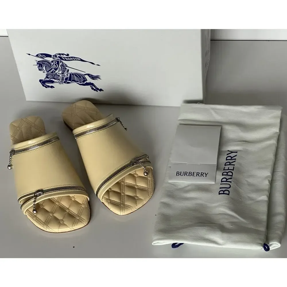 Burberry Open Toe Yellow Leather Slides Sandals 8 US (38) 8080264 IT NIB $990